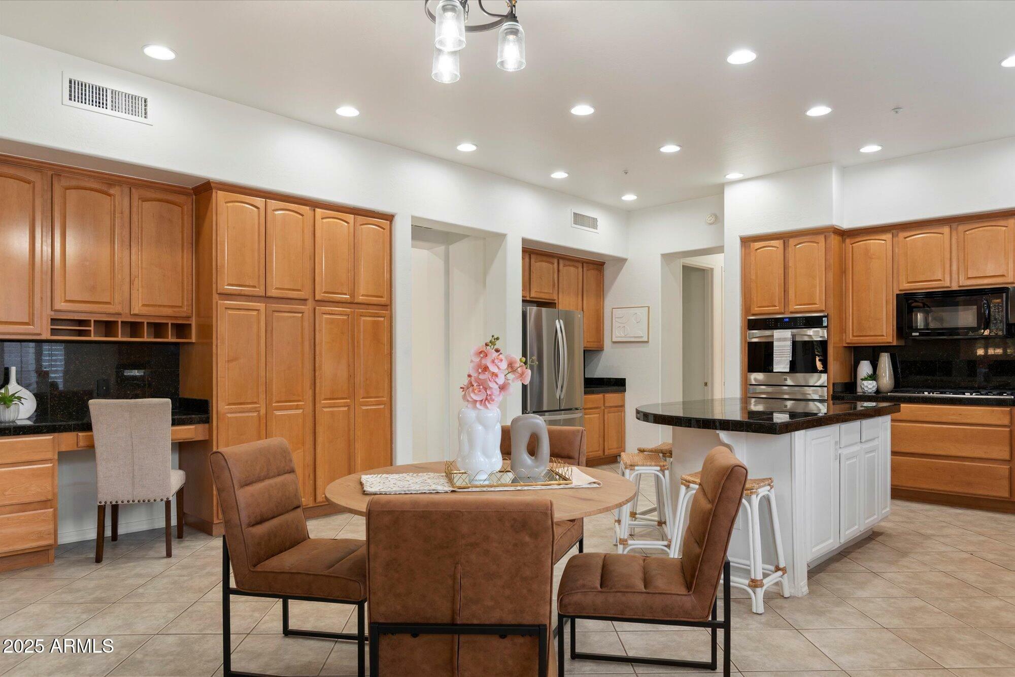 Property Photo: 11193 N 121st Way AZ 85259