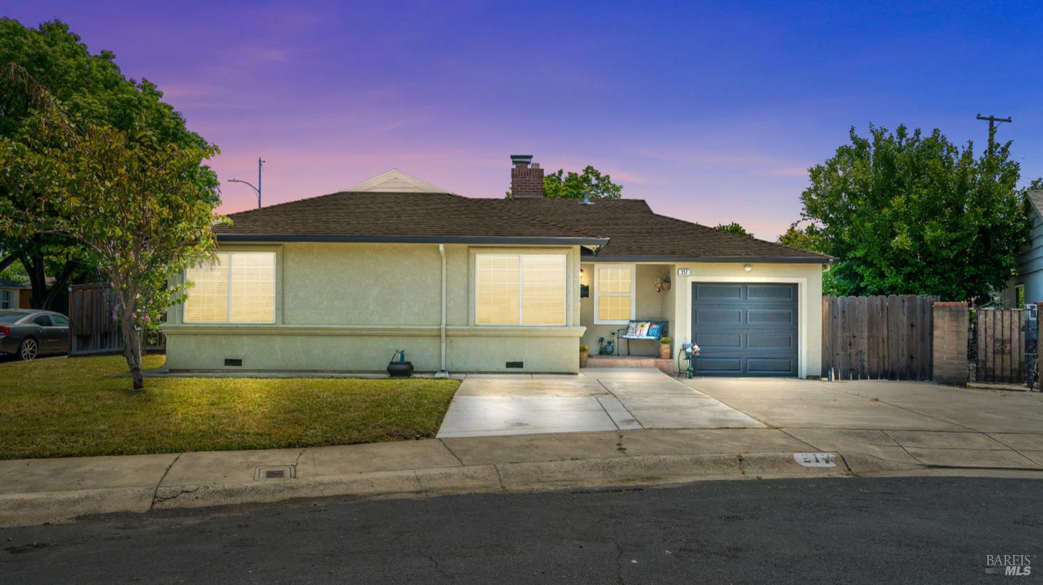 Property Photo: 217 Elm Street CA 95688