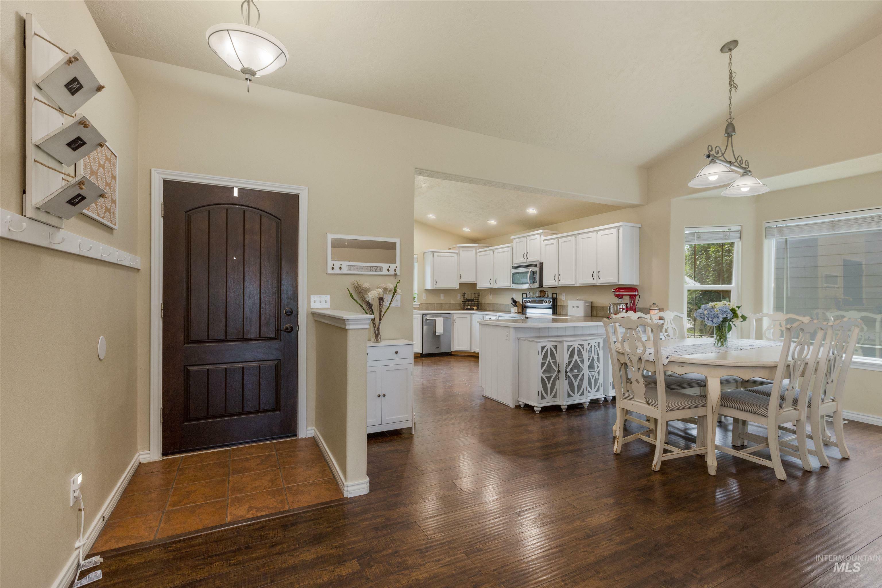 Property Photo: 2493 S Skyview Dr ID 83686
