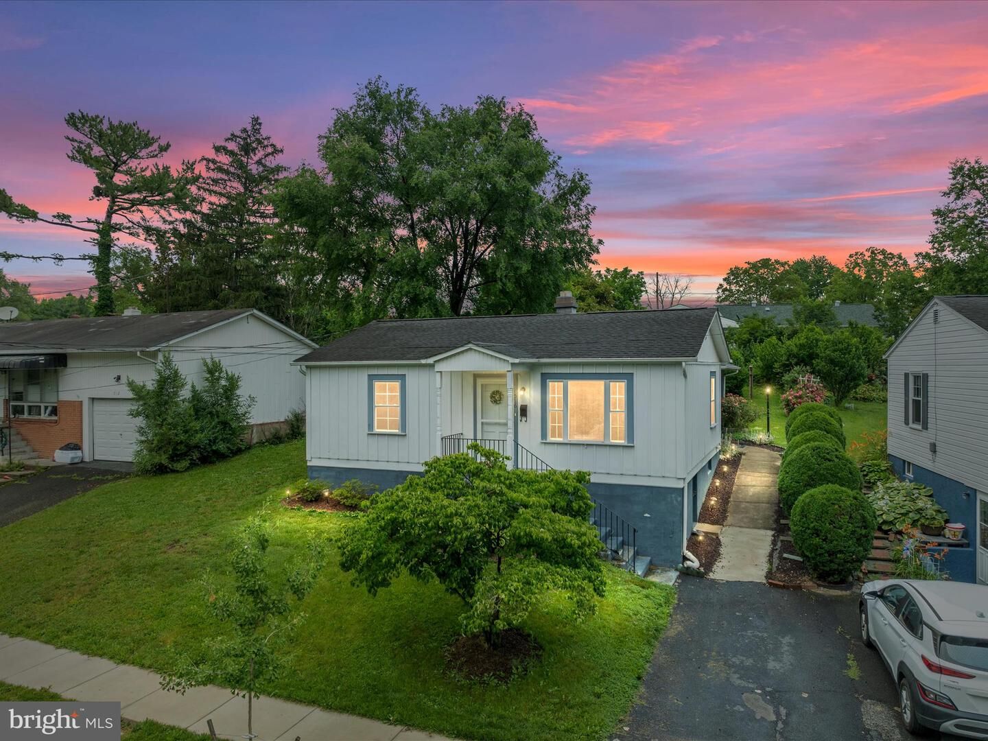 Property Photo: 516 Hollingsworth Drive VA 22601