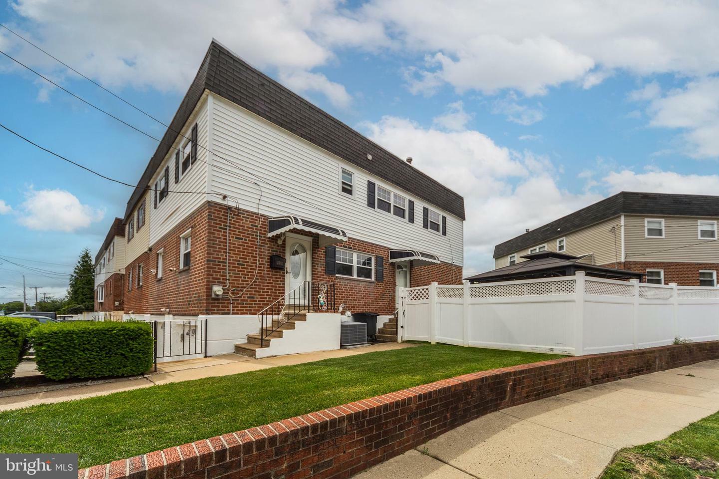 Property Photo: