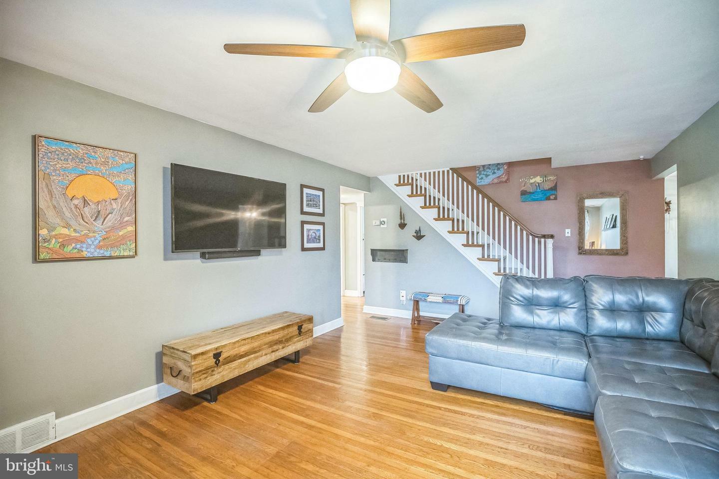 Property Photo: 414 Edgley Avenue PA 19038