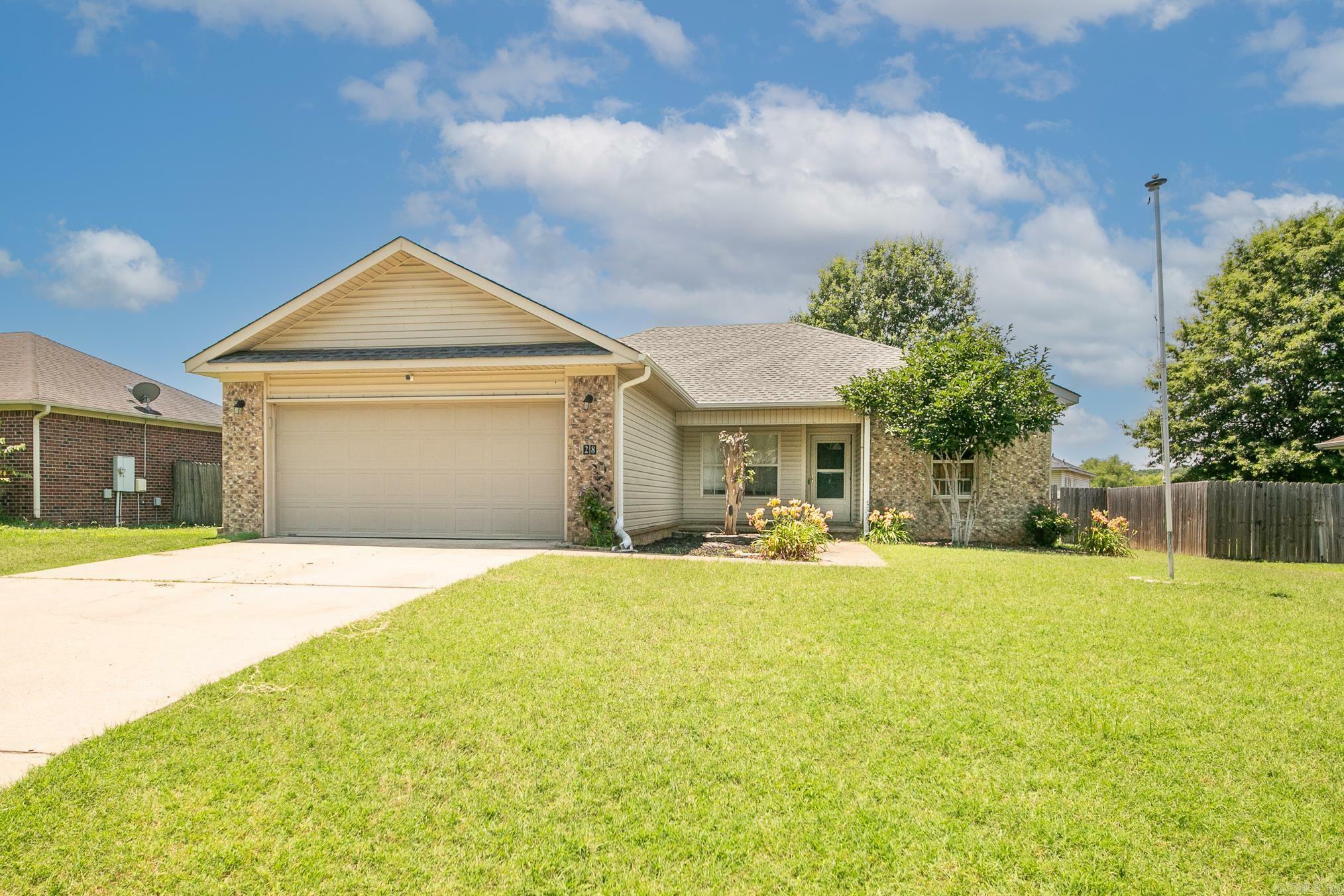Property Photo: 28 Willow Lake Drive AR 72176