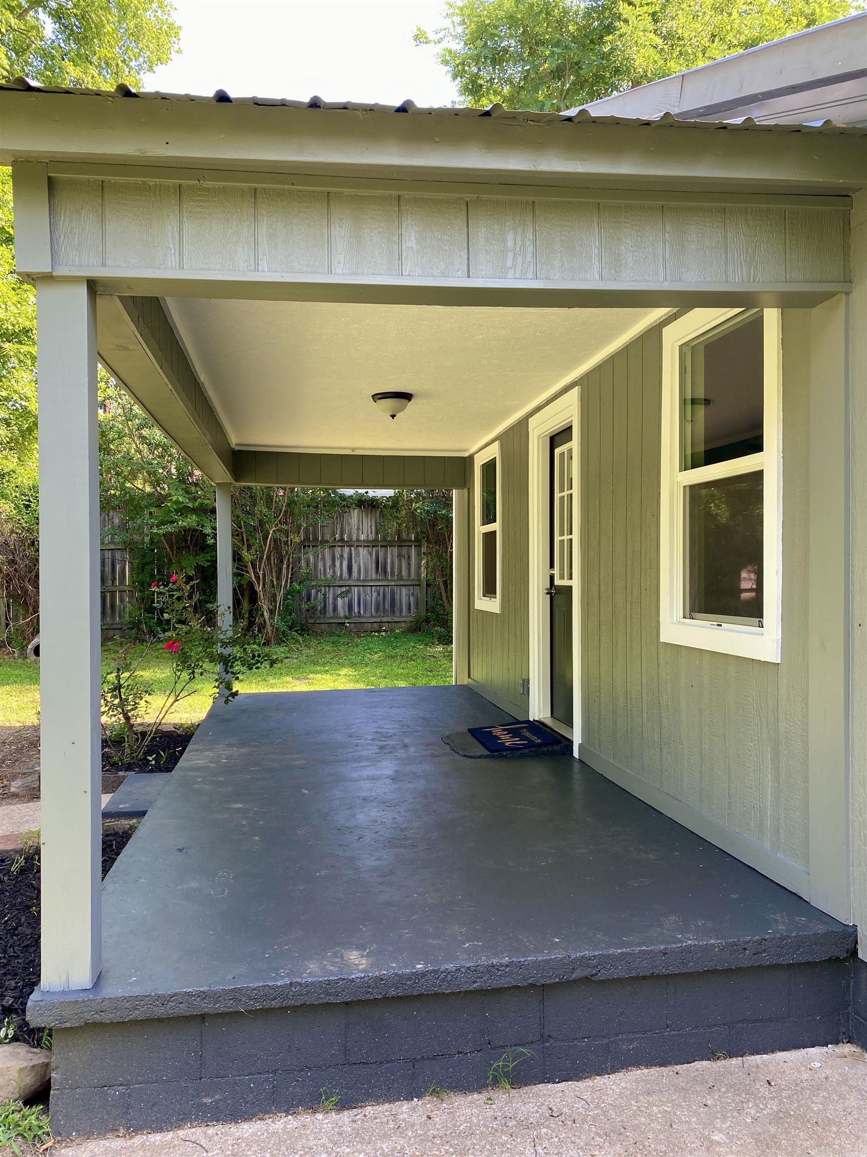 Property Photo: 103 S 7th AR 72832
