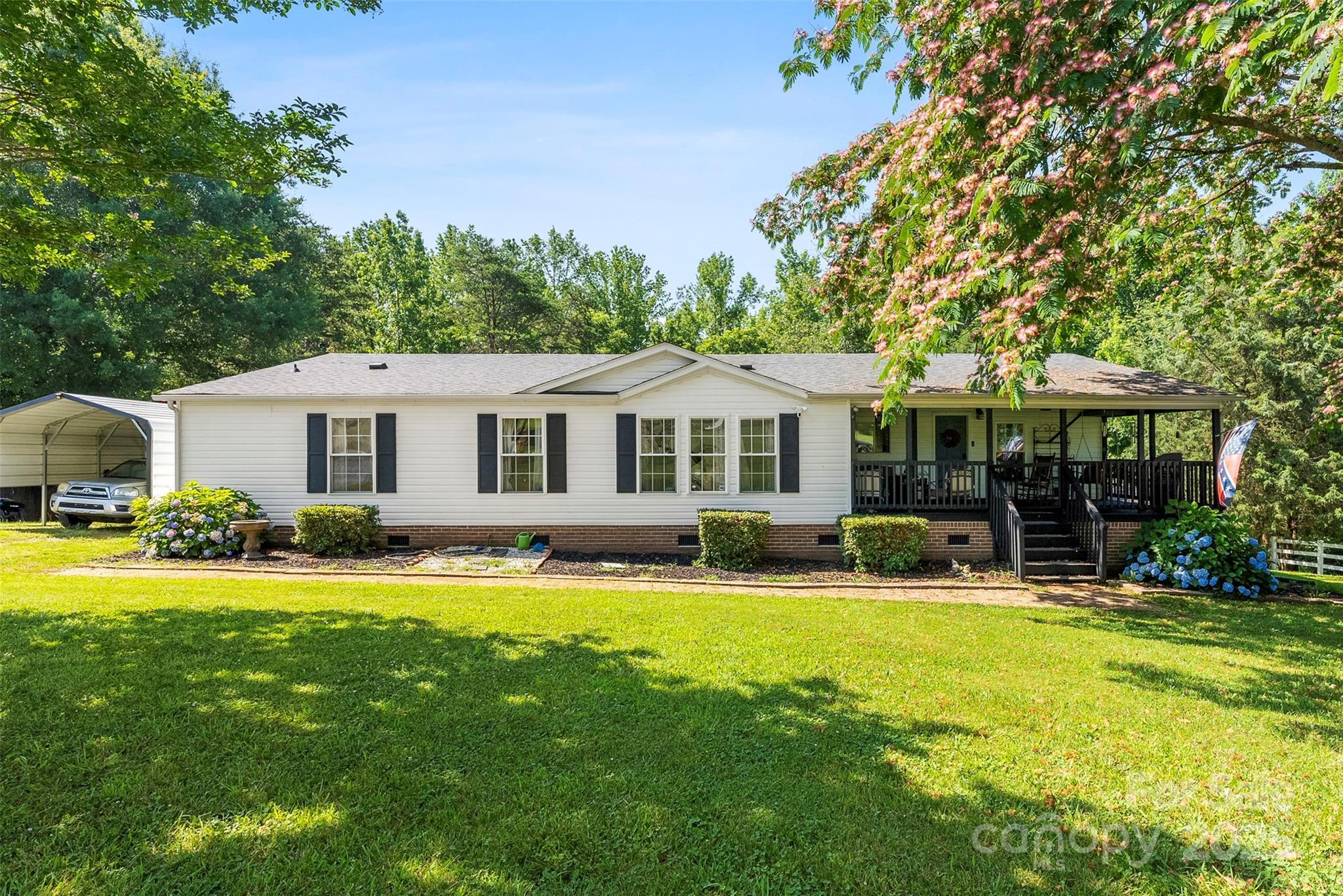 5425 Creek Run Court  Kings Mountain NC 28086 photo