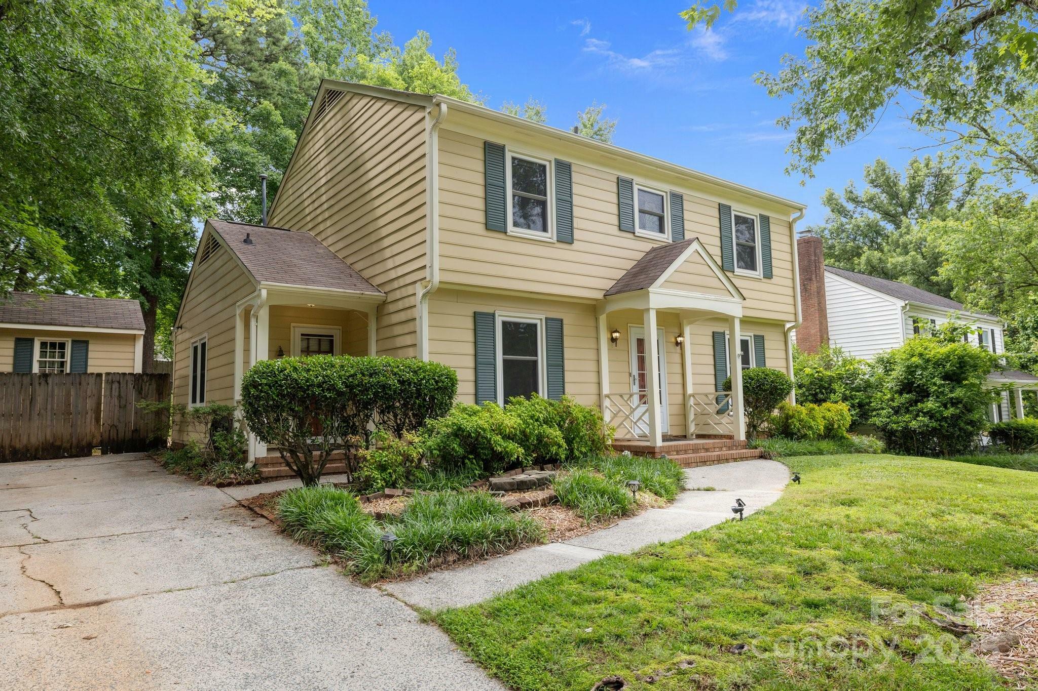 Property Photo:  906 Wishing Well Lane  NC 28270 