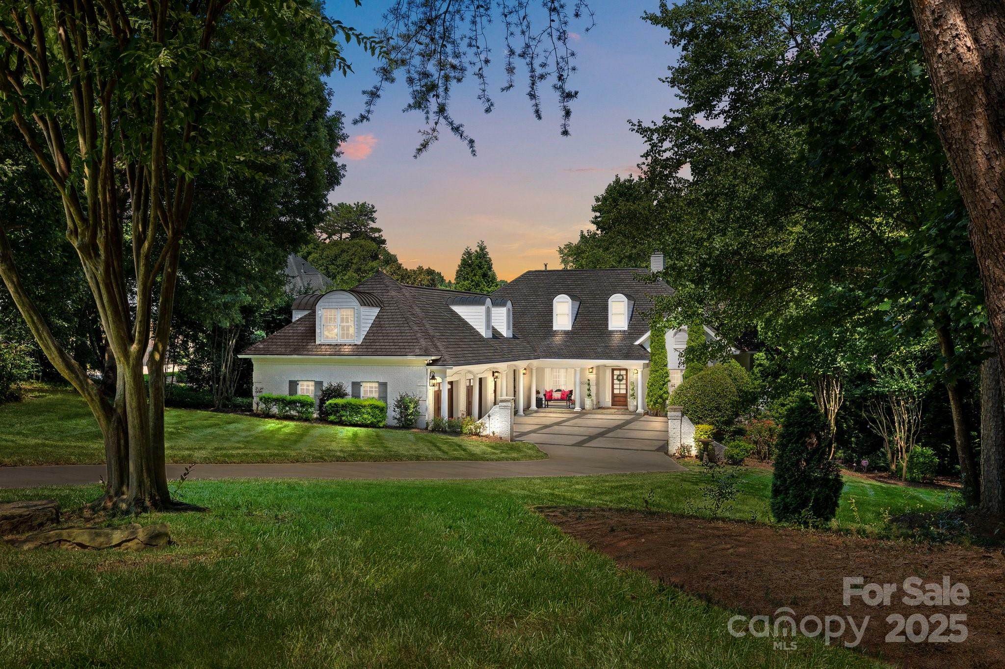 Property Photo: 19506 Mary Ardrey Circle NC 28031