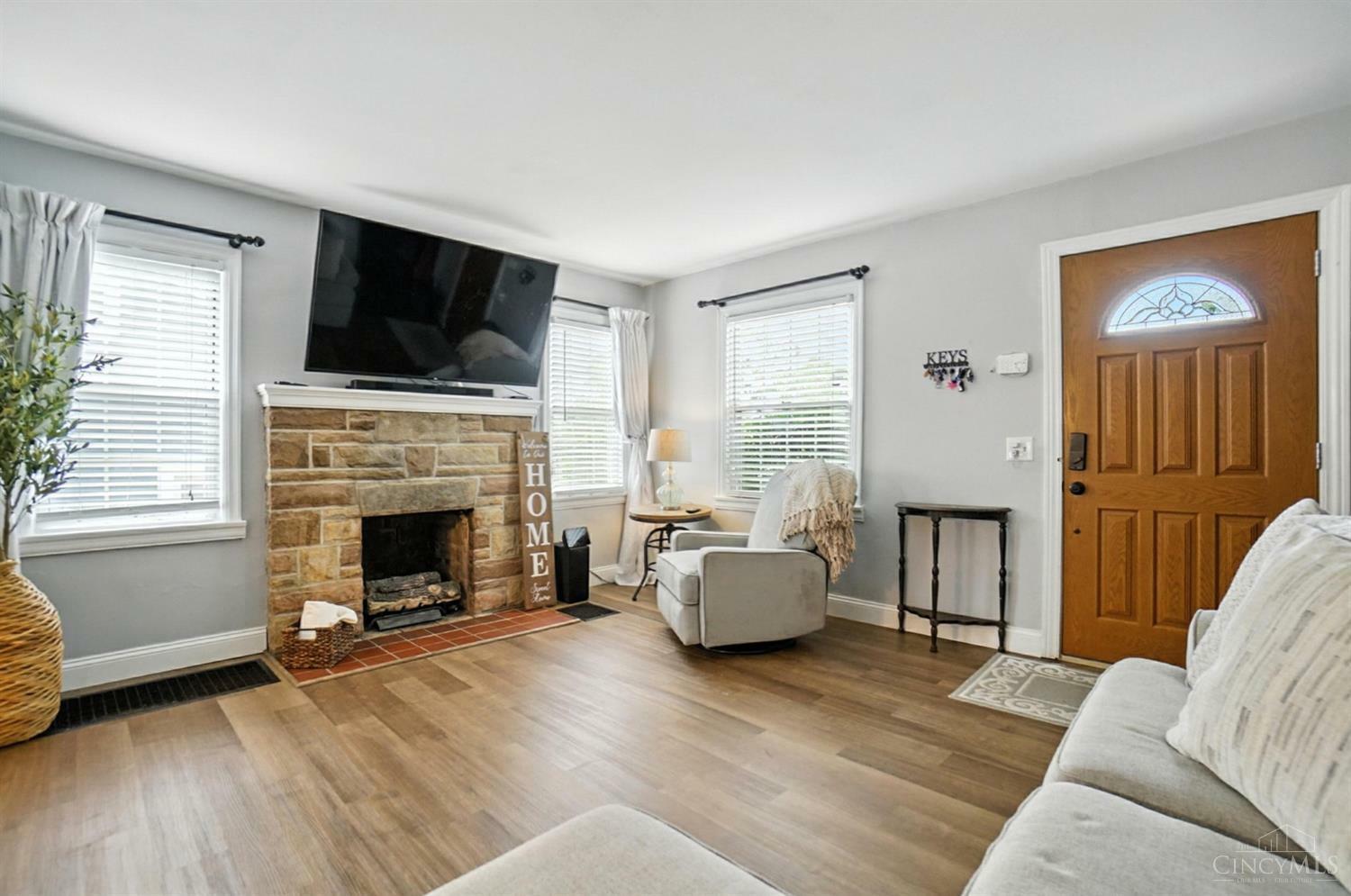 Property Photo: 1656 Winchester Avenue OH 45230