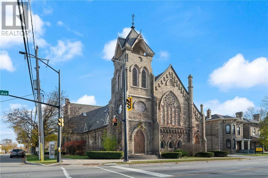 Photo de la propriété: 21 Richmond Street 206 ON N3T 3X9