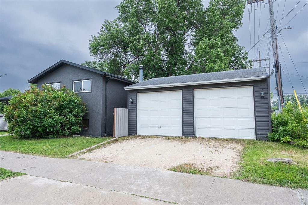 Property Photo:  338 Rouge Road  MB R3K 1K2 
