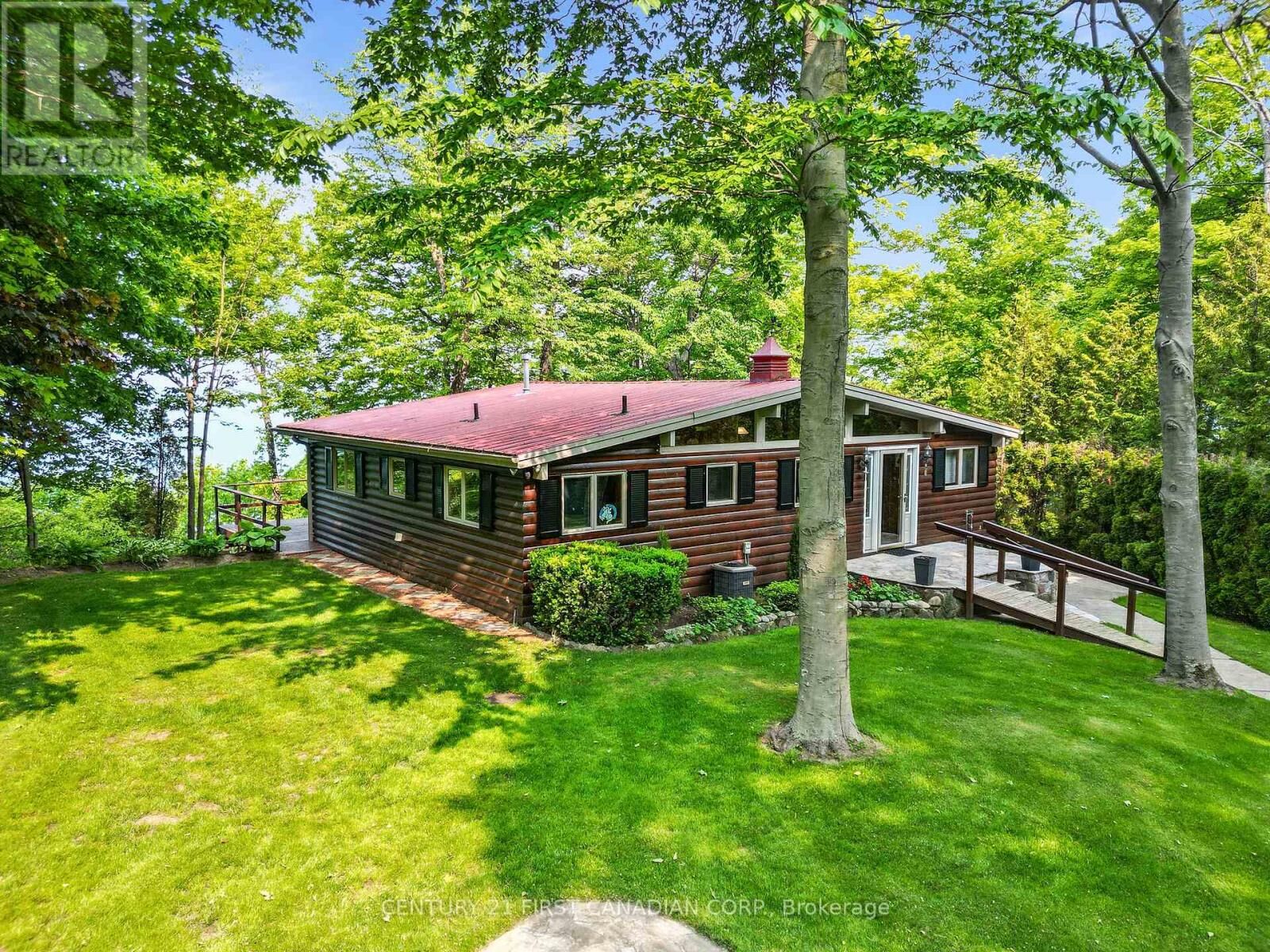 Photo de la propriété:  74395B Snowden Crescent  ON N0M 1G0 