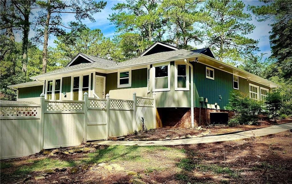 Property Photo: 1516 Chase Court GA 30296