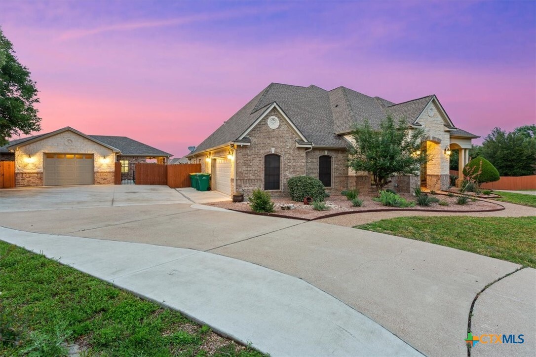 Property Photo: 3209 Loving Cove TX 76513