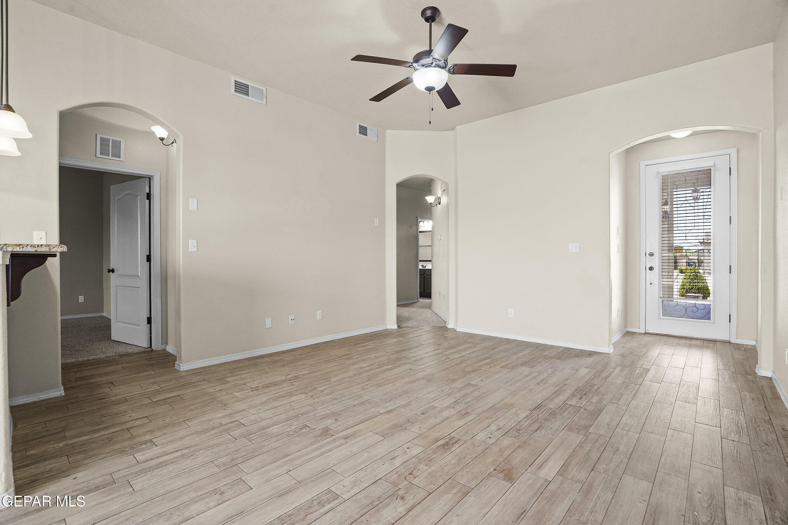Property Photo: 14391 Loma Esmeralda TX 79938
