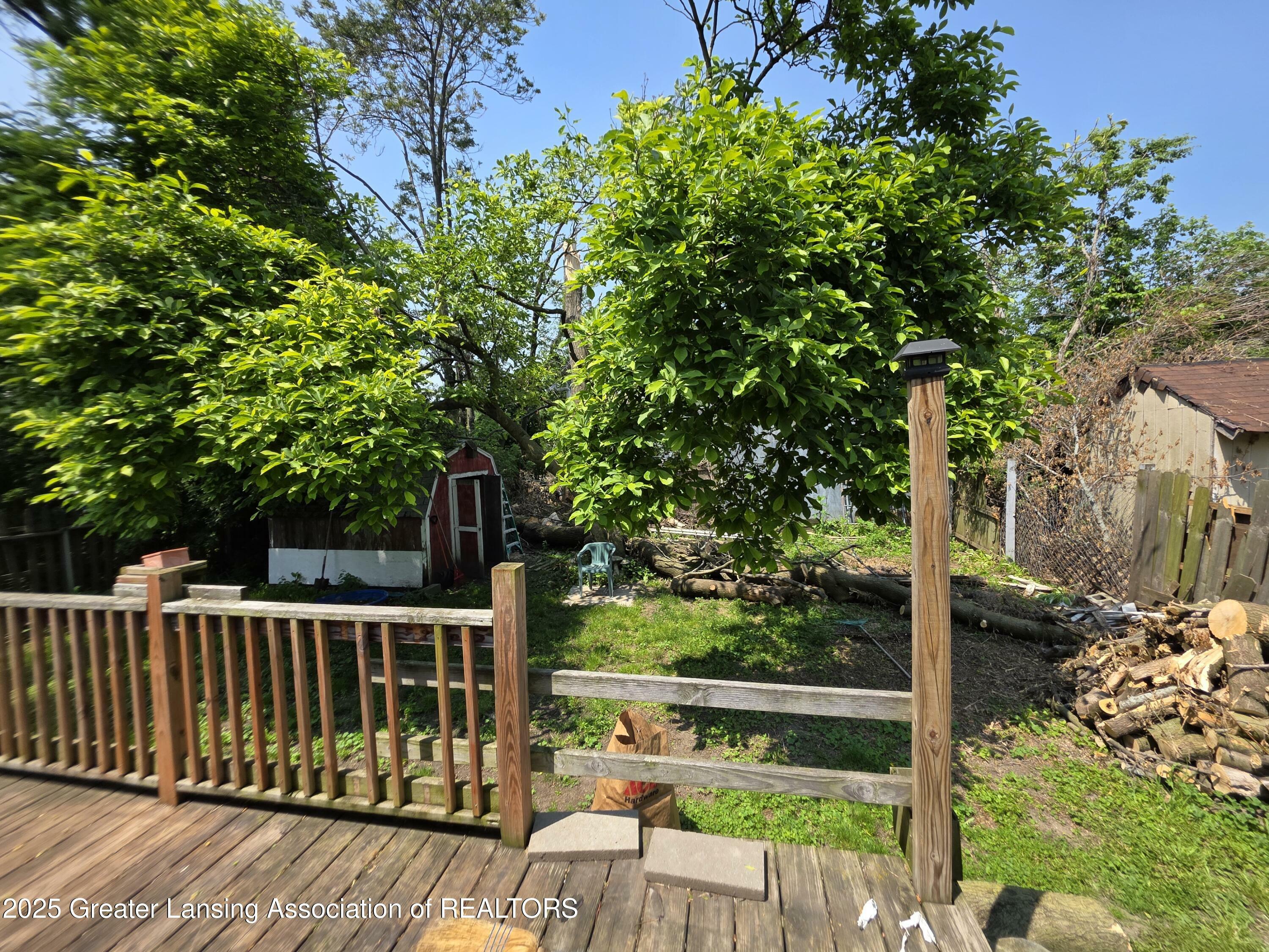 Property Photo: 136 S Hosmer Street MI 48912