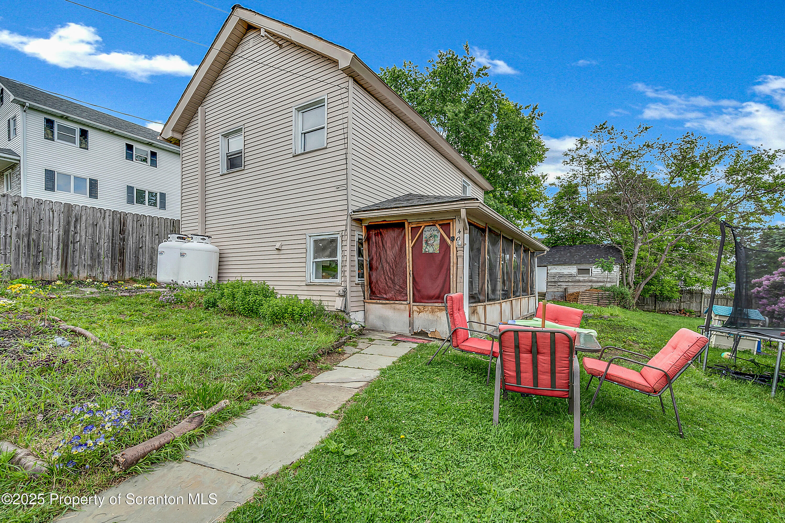 Property Photo:  140 Center Street  PA 18421 