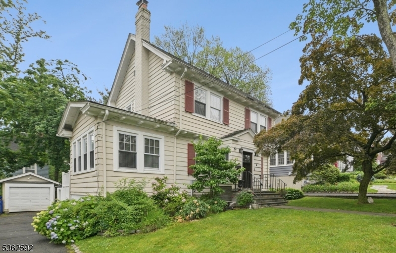 46 Maple St  Millburn Twp. NJ 07041 photo