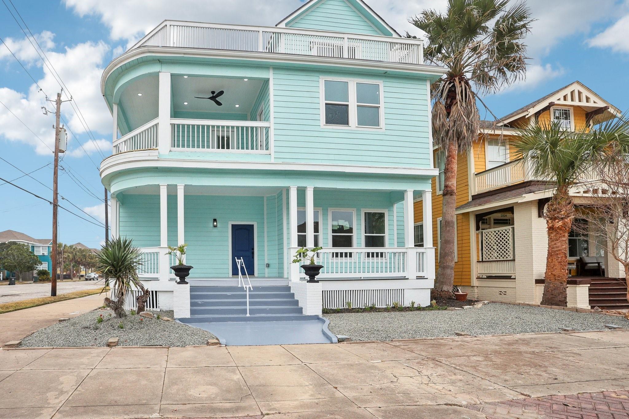 Property Photo:  2328 Bernardo De Galvez Avenue  TX 77550 