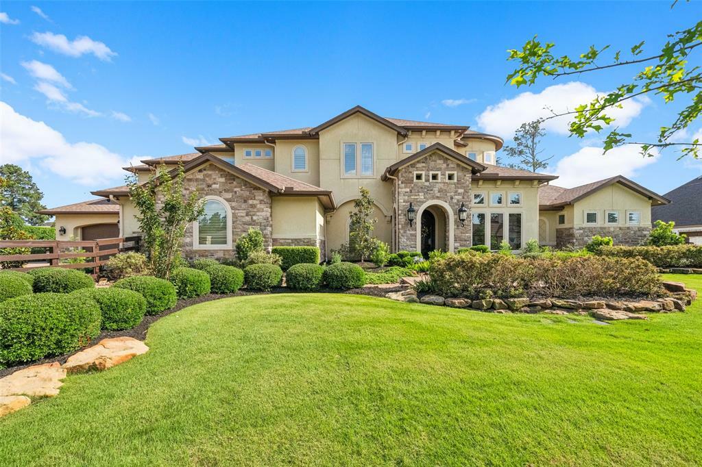 Property Photo: 18 Rugged Lark Circle TX 77377