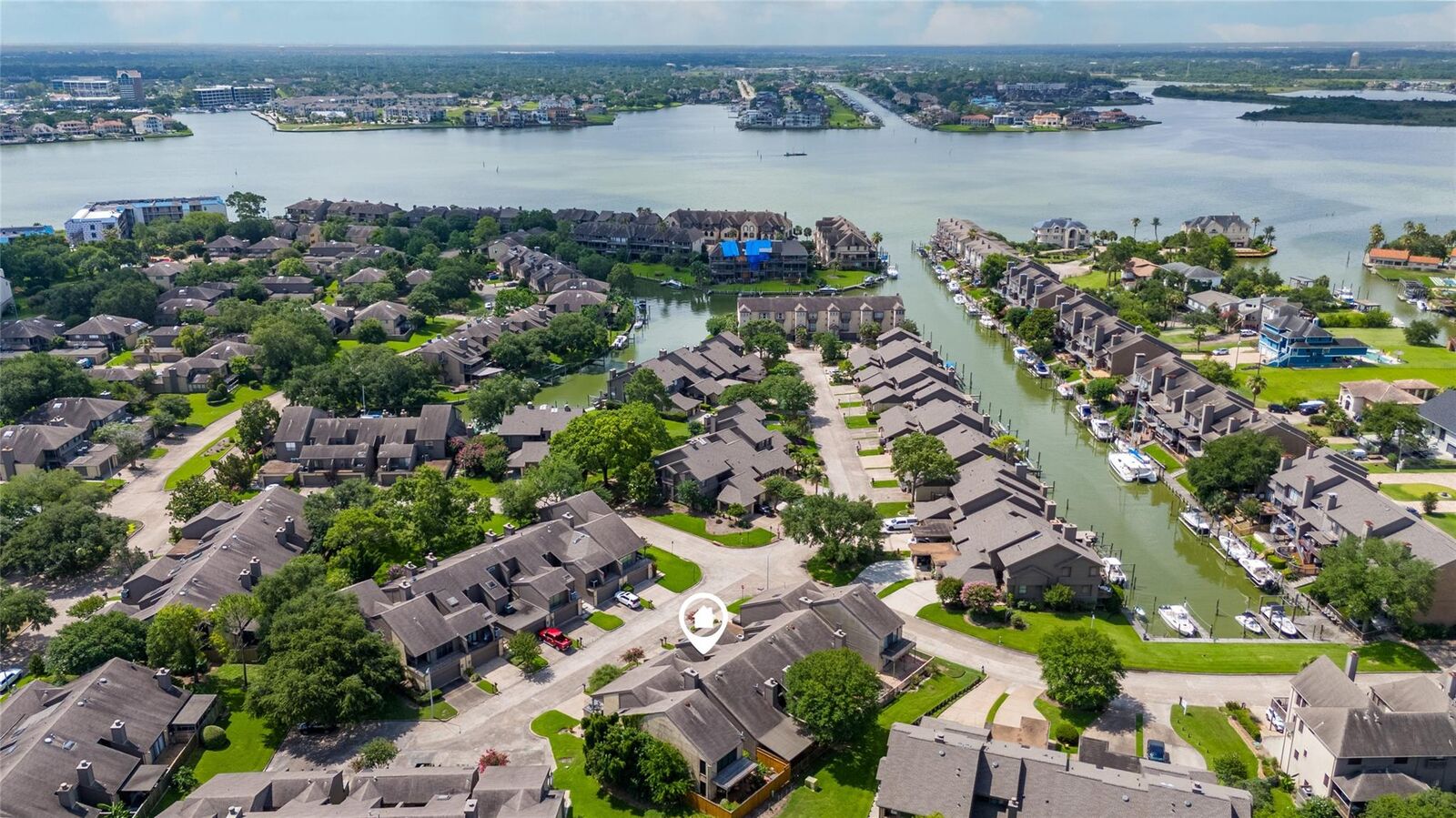 Property Photo: 18034 Starboard Drive TX 77058
