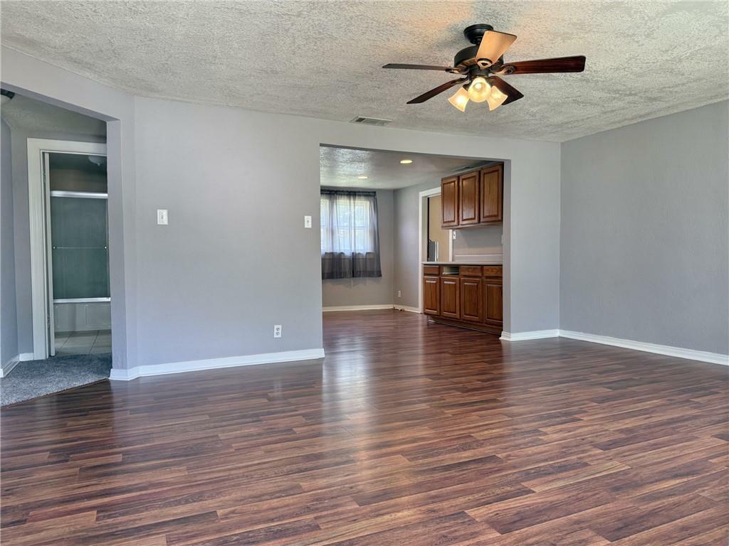 Property Photo:  1514 Bryan Street  MO 64601 