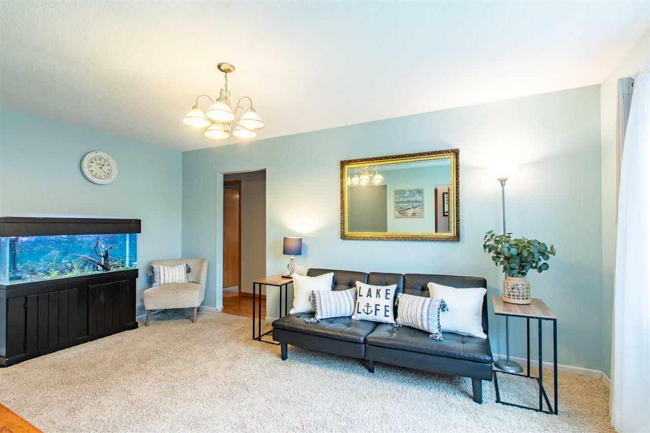 Property Photo: 3257 NE Windward St IA 52333