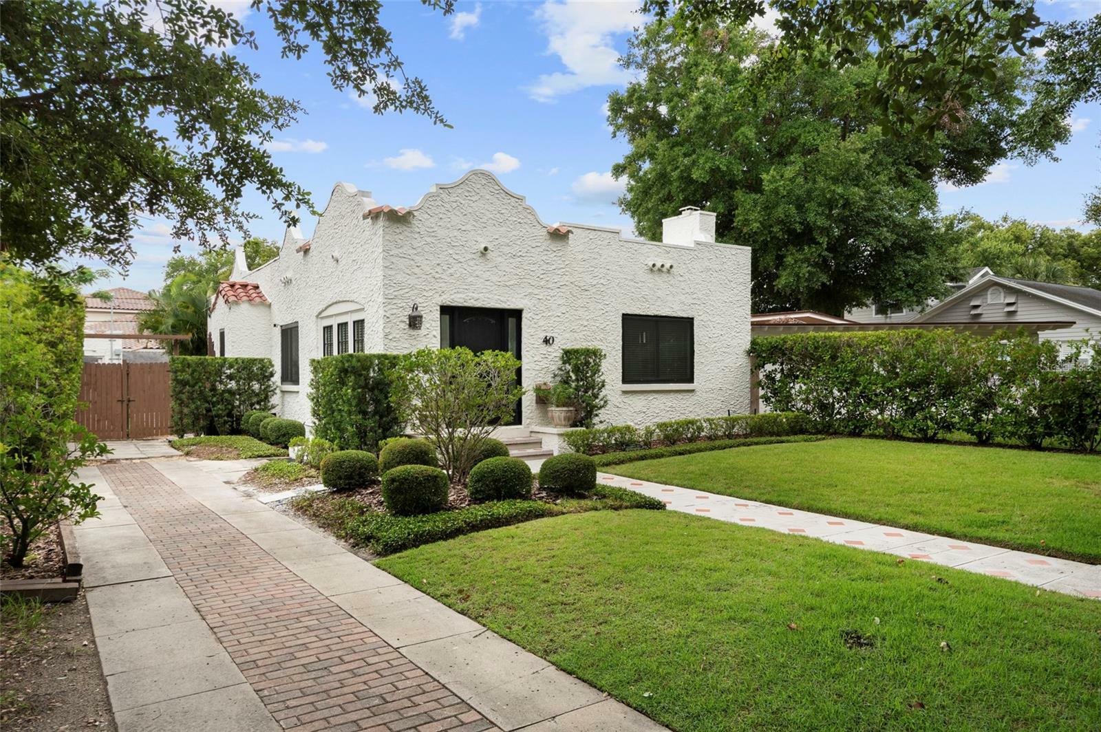 Property Photo: 40 E Harvard Street FL 32804