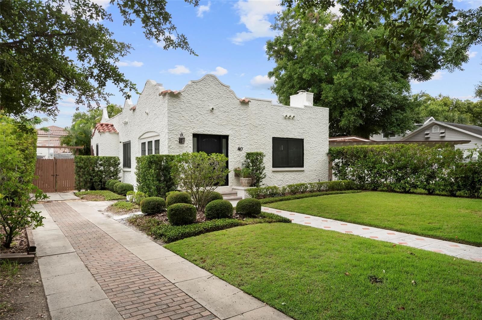 Property Photo: 40 E Harvard Street FL 32804