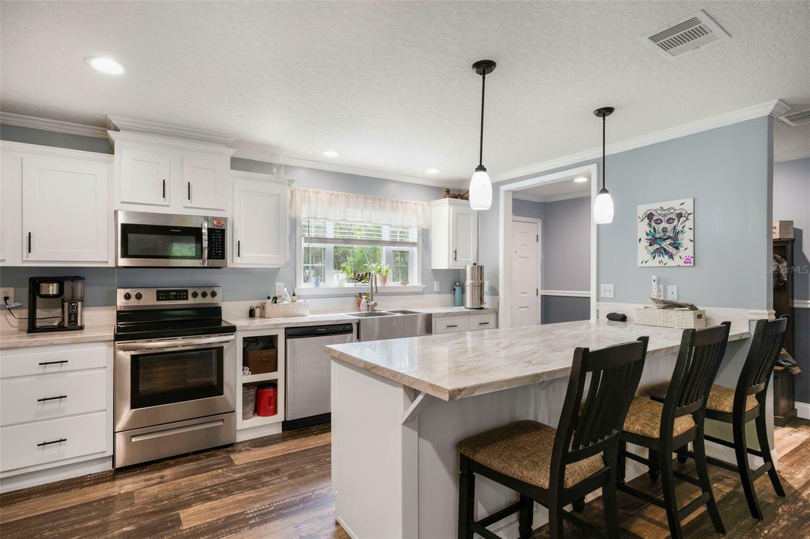 Property Photo: 15691 NE 46 Street FL 32696