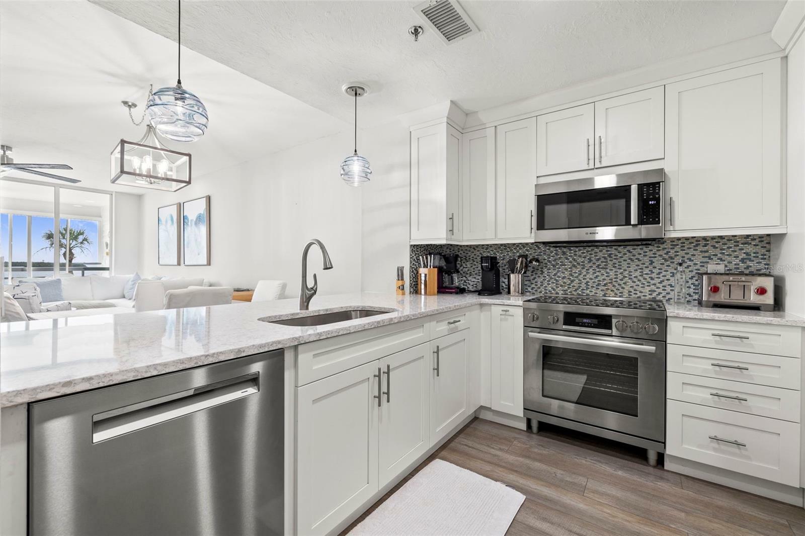 Property Photo: 615 Dream Island Place 210 FL 34228
