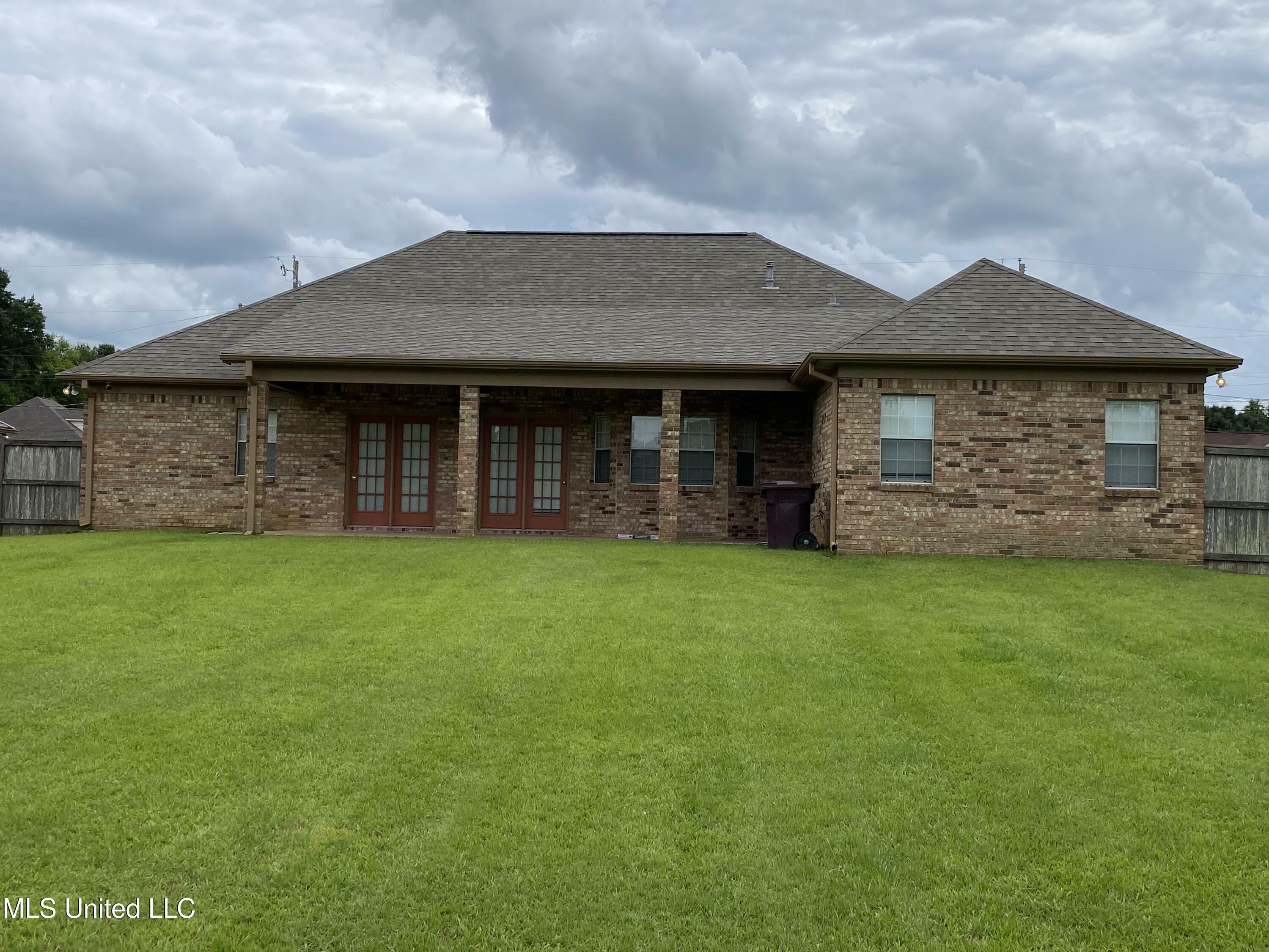 Property Photo: