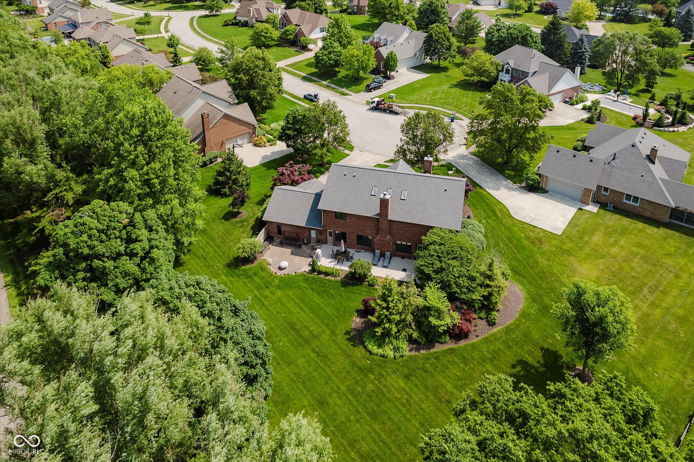 Property Photo: 11354 Royal Place IN 46032