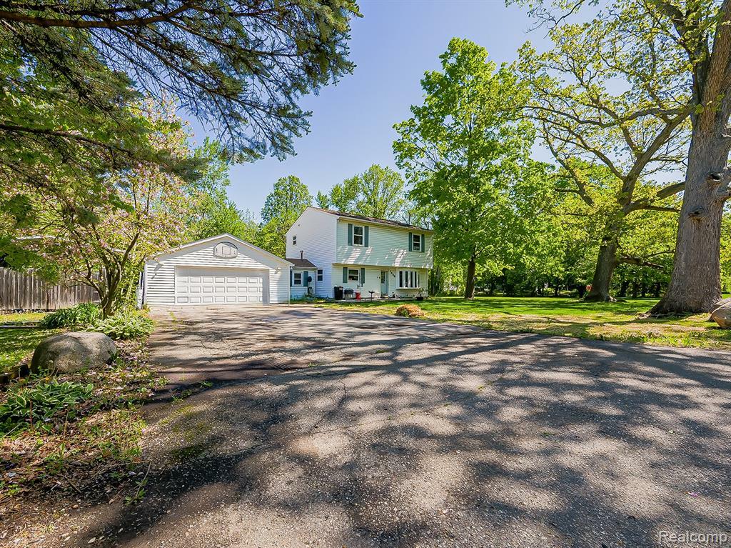 Property Photo: 1468 Ruby Avenue MI 48309 4352