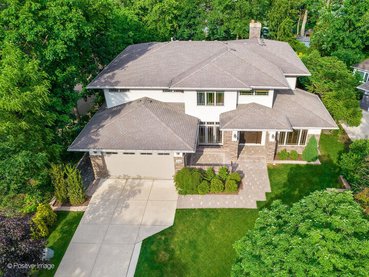 Property Photo:  456 S Julian Street  IL 60540 