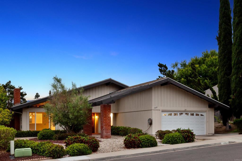 Property Photo: 17609 Cabela Drive CA 92127