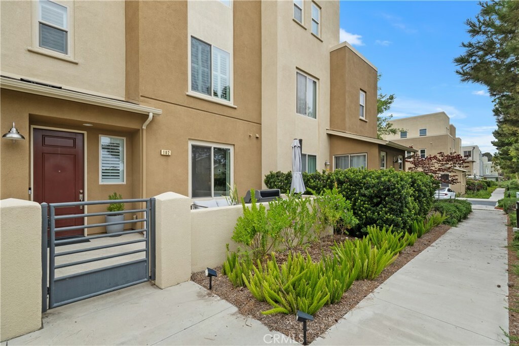 Property Photo: 13131 Park Place 102 CA 90250