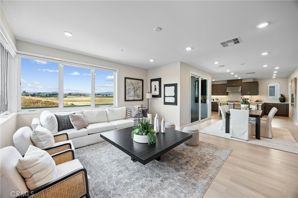 Property Photo: 225 Waypoint CA 92782