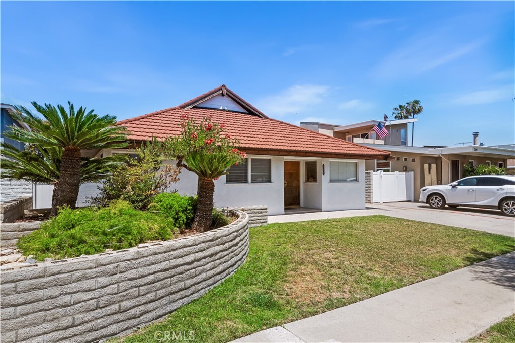Property Photo: 2901 Winlock Road CA 90505