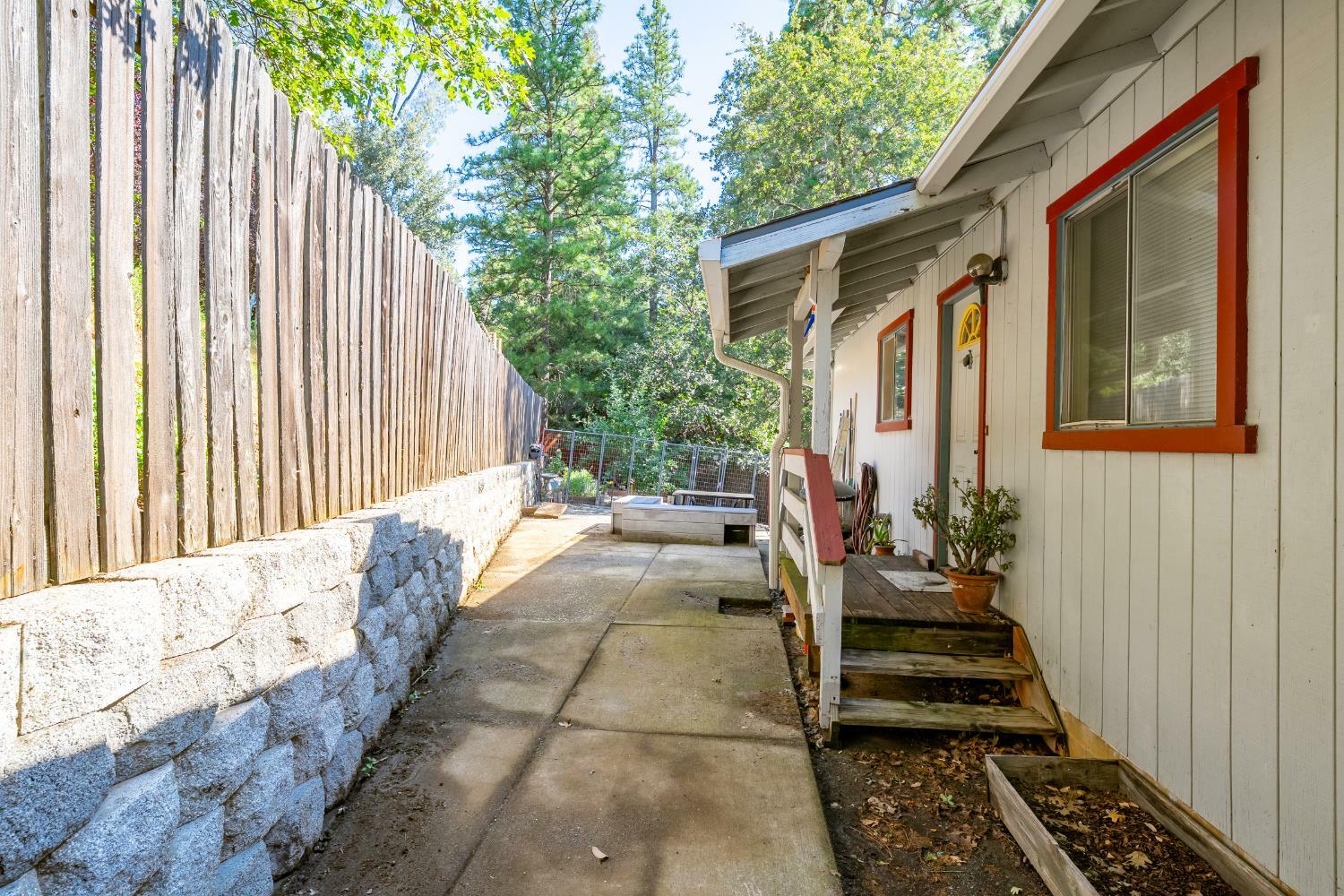 Property Photo:  111 W Oak Hill Drive  CA 95713 