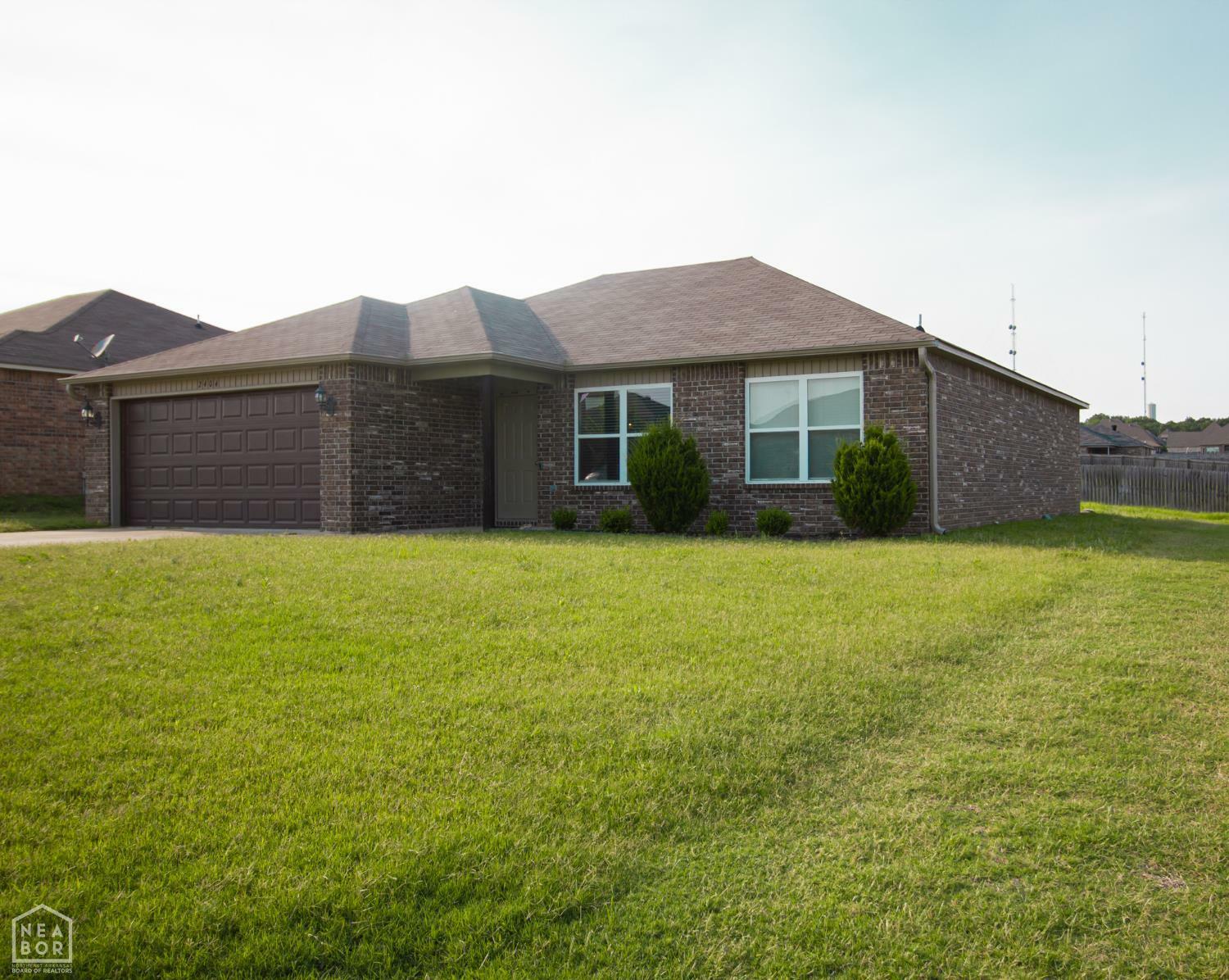 Property Photo: 2404 Judes Court AR 72404