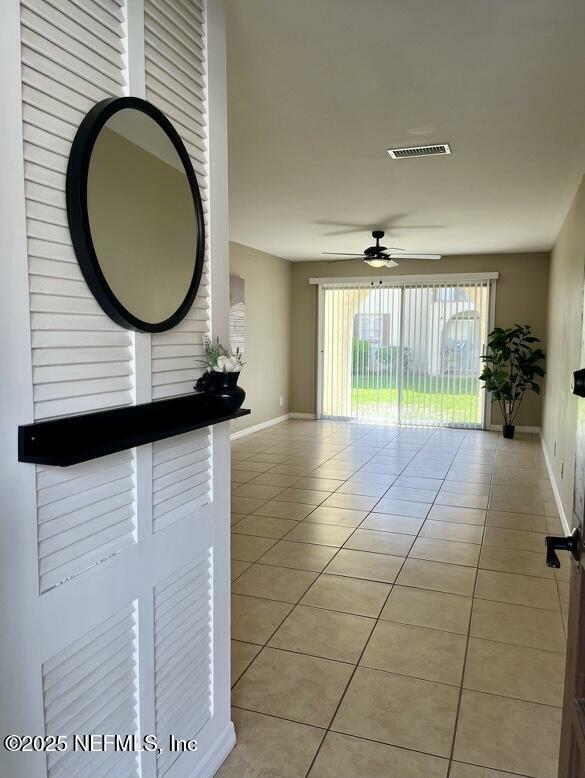 Property Photo: 1713 El Camino Road 3 FL 32216