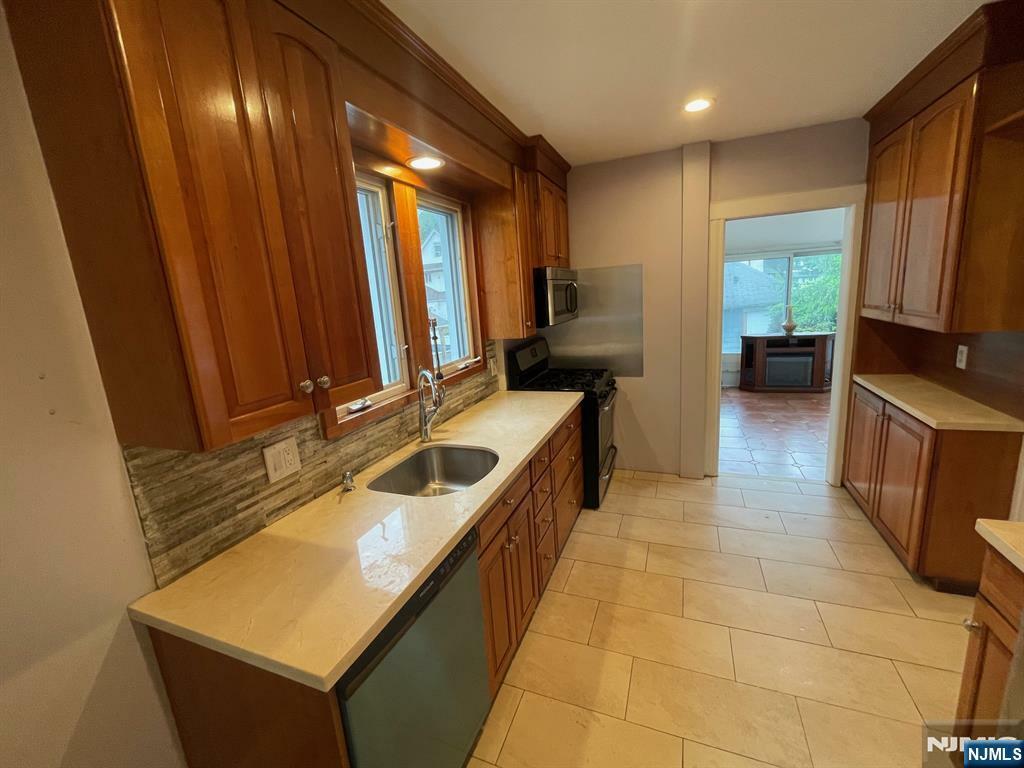 88 Edwin Street  Ridgefield Park NJ 07660 photo