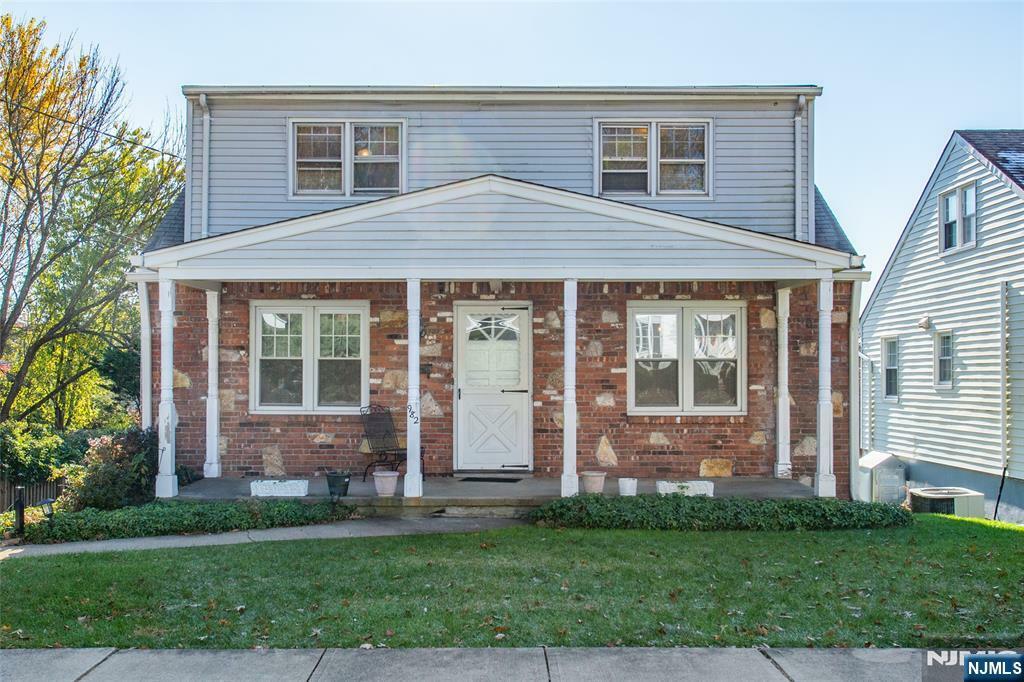 Property Photo:  982 Wootton Street  NJ 07005 