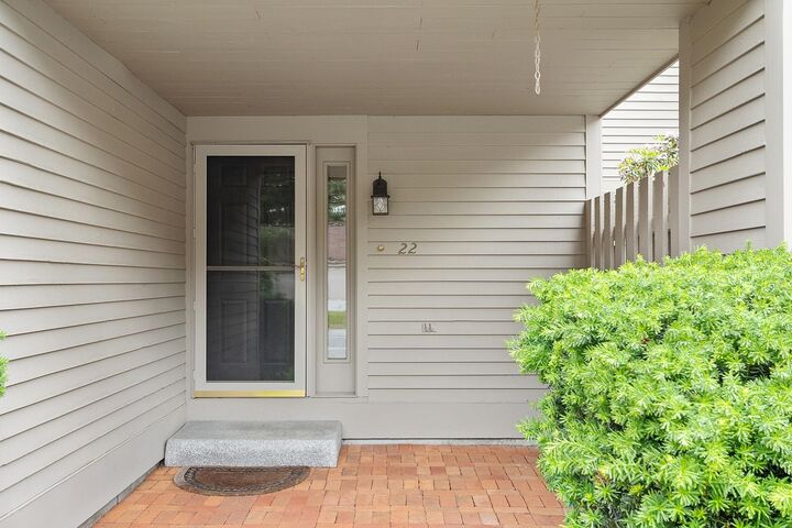 Property Photo: 22 Briston Court NH 03110