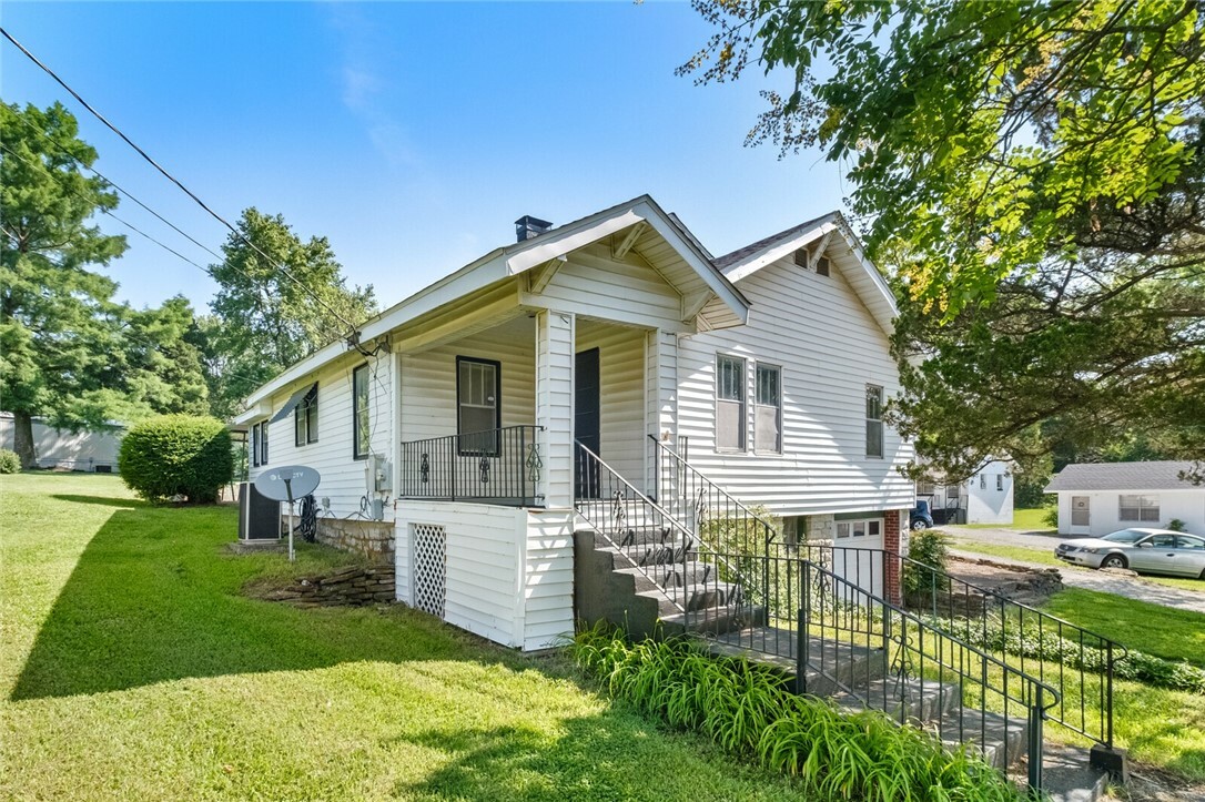 1576 Highway 62  Green Forest AR 72638 photo