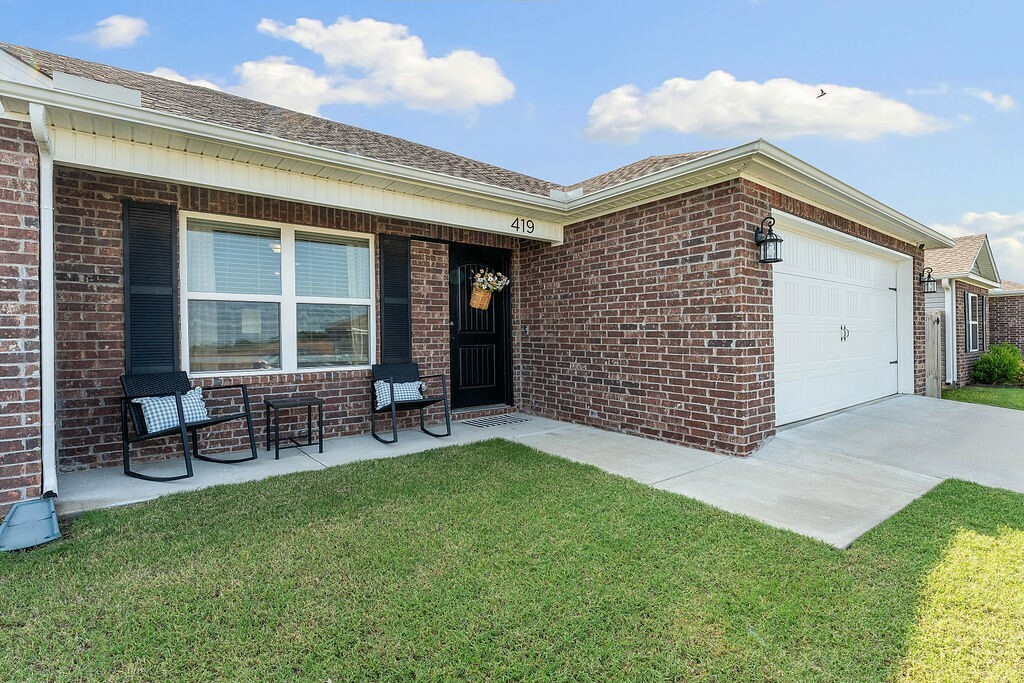 Property Photo: 419 Ashwood Street AR 72745