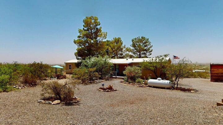 Property Photo:  34 Jody Lee Dr  NM 88310 