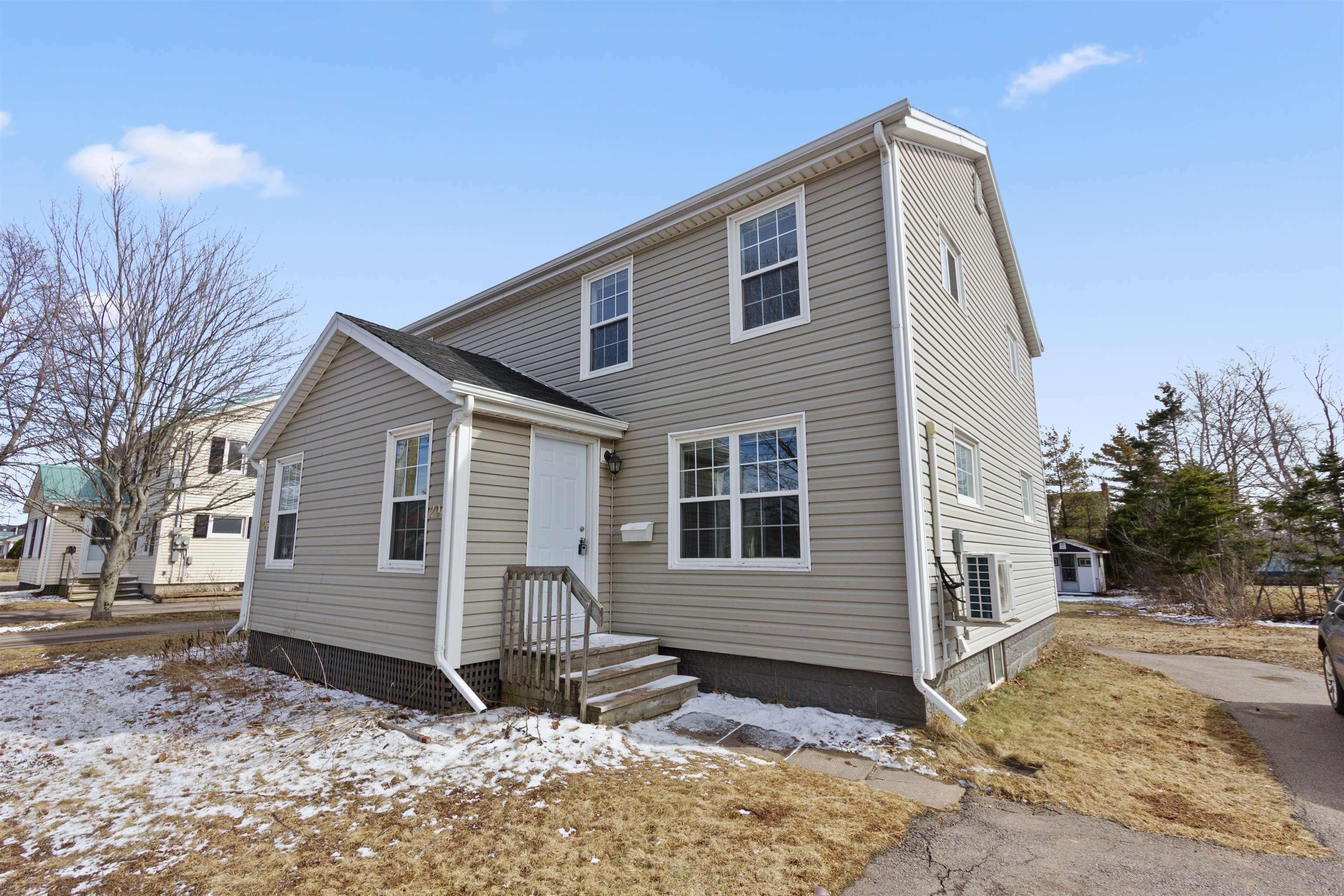 204 Belvedere Avenue  Charlottetown PE C1A 2Z3 photo