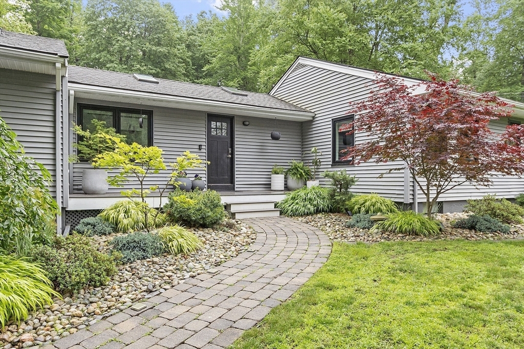 Property Photo: 9 Warren Ave MA 01451