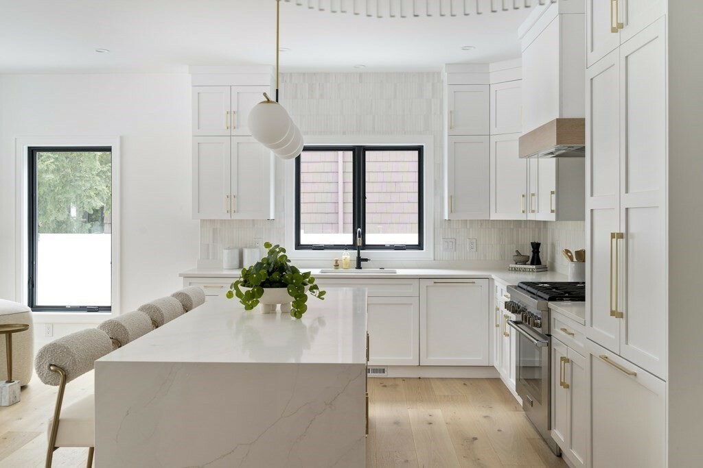Property Photo: 224-230 Auburn St MA 02466